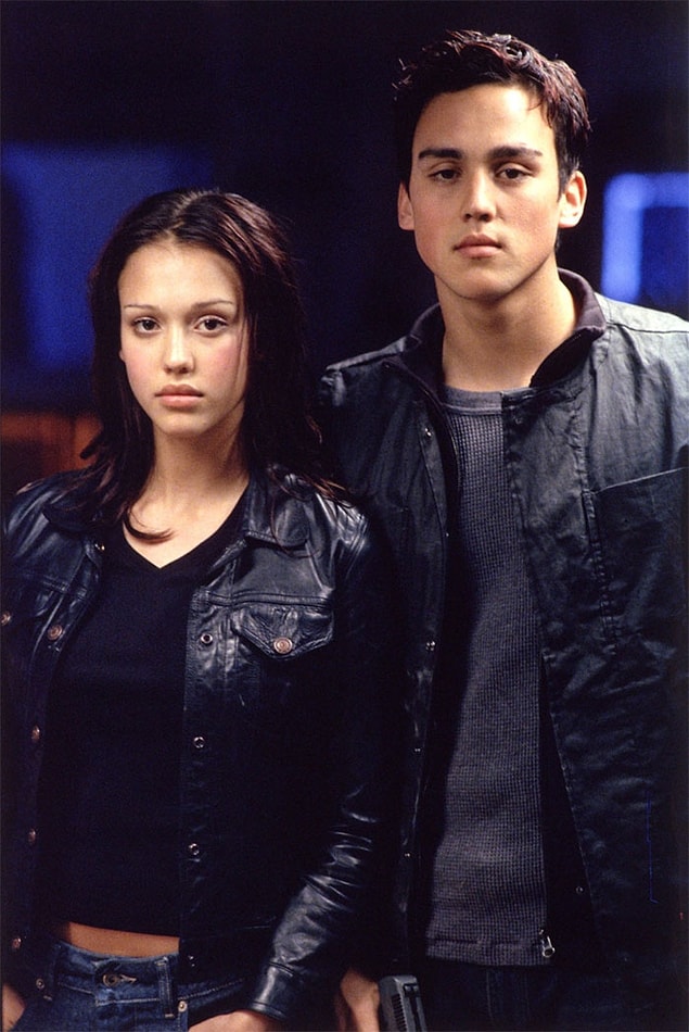 15. Jessica Alba ve kardeşi Joshua