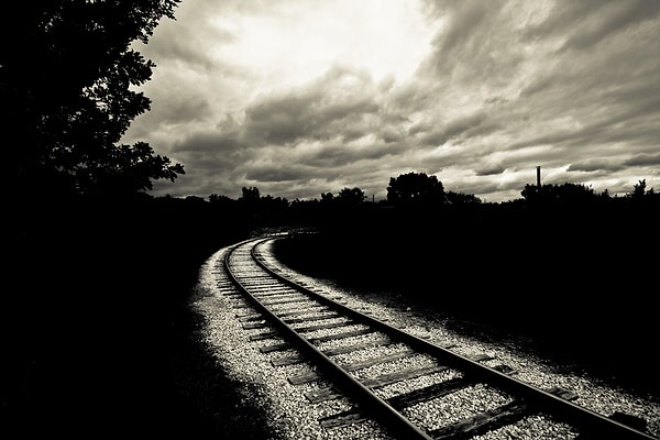 15. Кстати, если друг действительно негативно влияет на вас и ваши отношения можно назвать насильственными, вы имеете полное право разорвать их раз и навсегда