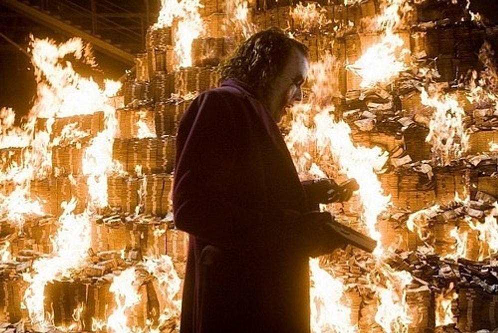 Üzüntü, Keder ve Darlık! Rüyada Para Görmek Ne Anlama Gelir?