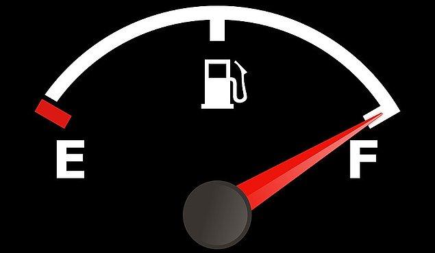 🚘 Son gelen zamlarla benzine yılbaşından bu yana yüzde 6.6, motorine ise yüzde 10.9 zam yapılmış olacak.