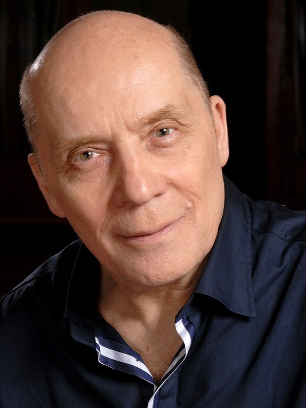 7. Александр Филиппенко (73 года) — Владимир Прутковский, отец Вики