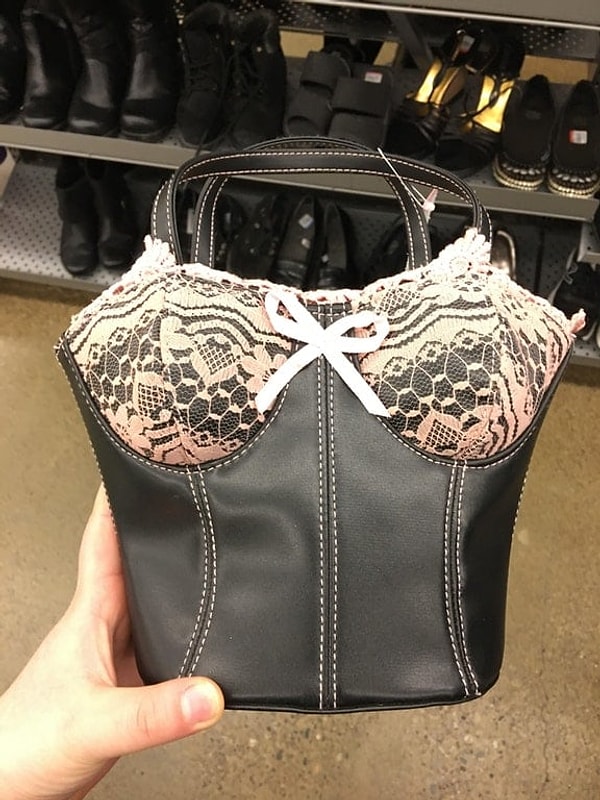 7. Эта сумка определенно привлечет внимание мужского пола