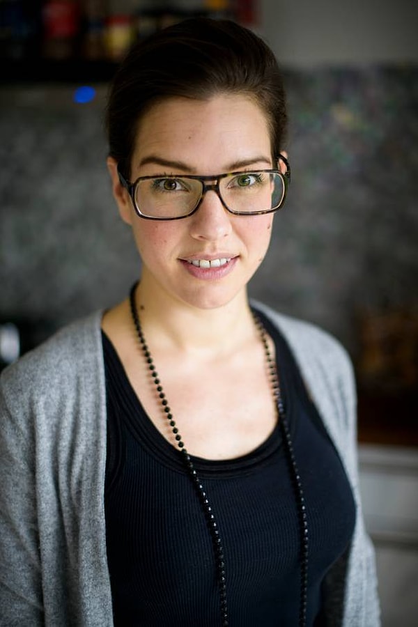 7. Она получила образование диетолога и решила записать все, чему она научилась, создав простой план питания, основанный на количестве еды не больше, чем помещается в ладонь.