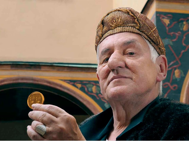 Fugger'e göre dünyaya hükmedecek güce sahip olmak için ister sıfırdan, ister zirveden başlayın kurallar aynı.