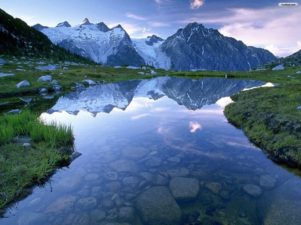 3. В этой стране протекают три самых старых реки мира. Что за страна?