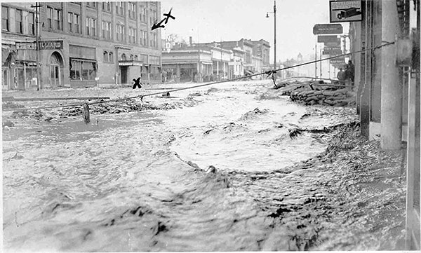 6. При каком наводнении было больше человеческих жертв?