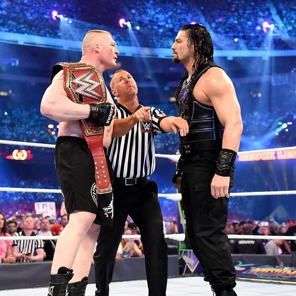 Brock Lesnar vs. Roman Reigns - Universal Championship