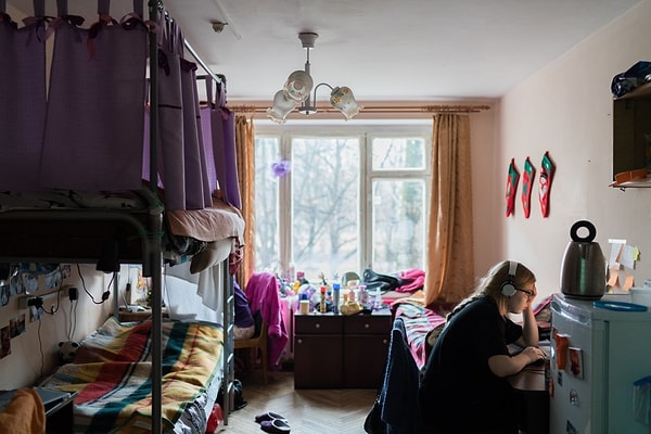 1. Держите всё в своей комнате