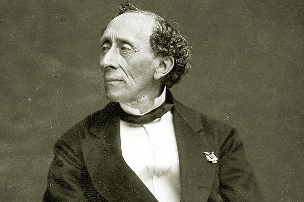 7. В какой стране жил сказочник Ганс Христиан Андерсен?