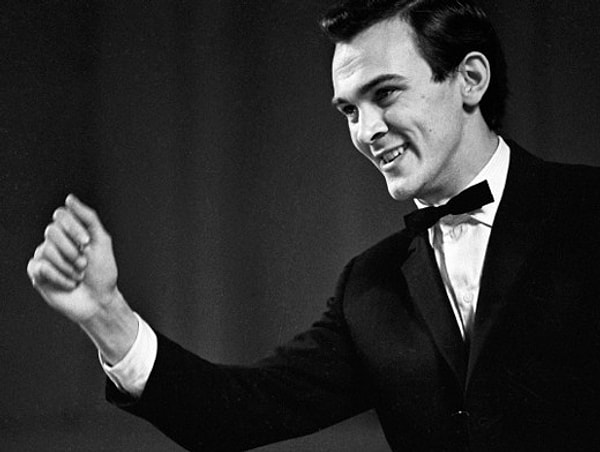 5. Кто изображен на этой фотографии?