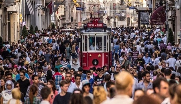 📌 Kayıt dışı çalışanların oranı %32,5 olarak gerçekleşti.