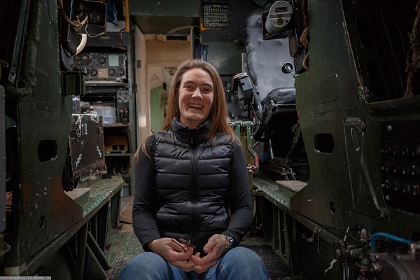 10. Конечно, полагать, что самолет когда-нибудь снова полетит, было бы слишком самонадеянно, пока что в планы Марии входит привести его в надлежащий вид и превратить в музей, где все работает.