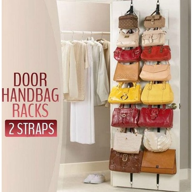 8. Çantalarını koyacak yer bulmayan anneler için biçilmiş kaftan: Kapı arkası çanta askılığı