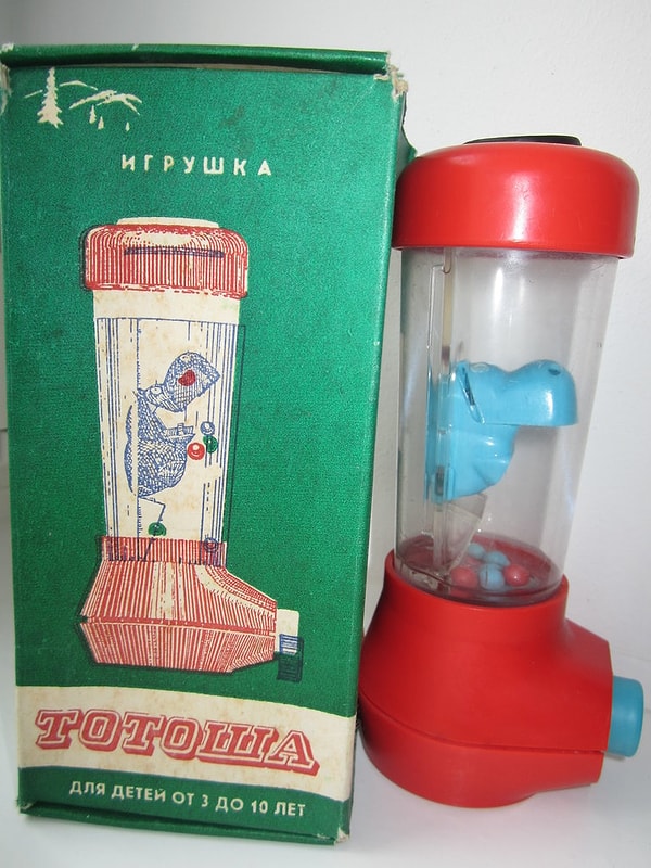 3. Tomy Wee Wonderful Waterfall 1977 и "Тотоша" 1984