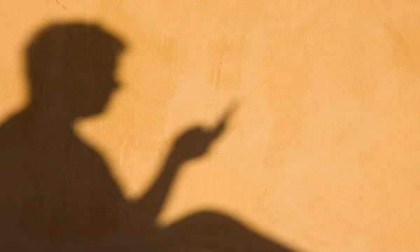 5. "Если решишь отказаться от свидания, предупреди за 24 часа, чтобы я мог найти тебе достойную замену, скорее всего, это будет Джесси. Если откажешься идти в последнюю минуту, и мне придется идти одному, жди уведомления от моего адвоката".