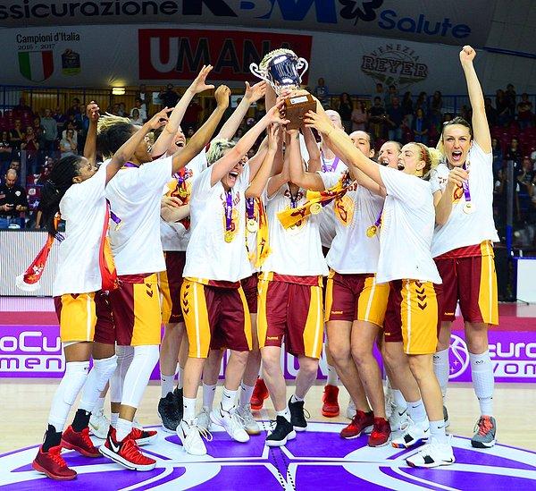 Galatasaray Kadın Basketbol Takımı, FIBA Eurocup finalinin 2. maçında İtalyan Reyer Venezia'ya deplasmanda 72-65 mağlup oldu.