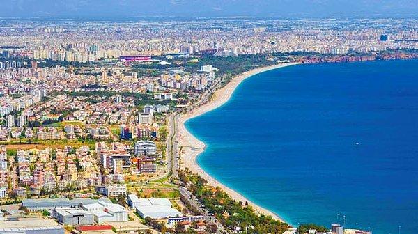 10. Antalya, Türkiye - 11.27 milyon ziyaretçi.