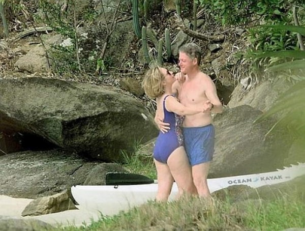 12. Снимок, доказывающий, что Хиллари Клинтон простила мужу измену с Моникой Левински