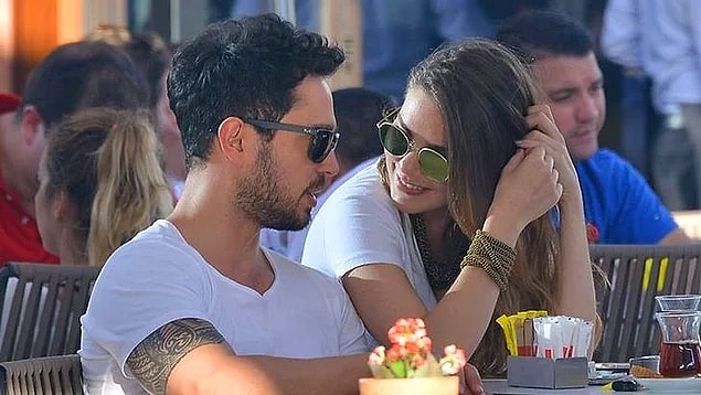 5. Sinirlerimizi bozan bir diğer haber ise Murat Boz - Aslı Enver ayrılığından sonra yapılan yorumlar oldu.