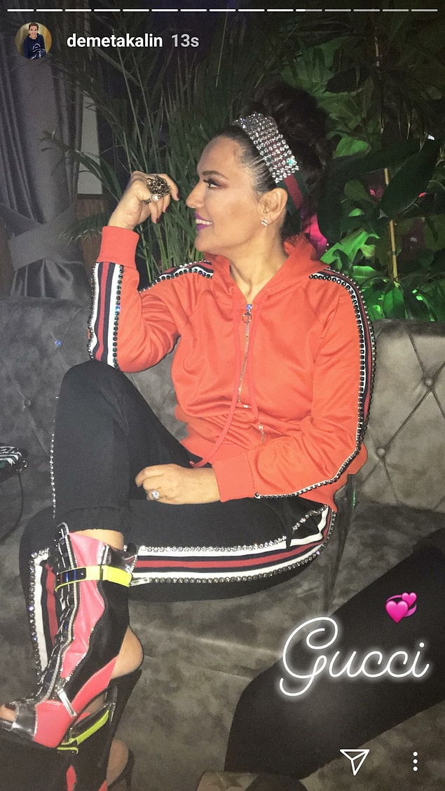 14. Son olarak da sizi Demet Akalın'ın Gucci şıklığı ile baş başa bırakıyoruz!