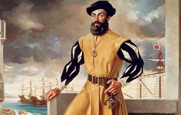 10. Что назвали в честь Магеллана?