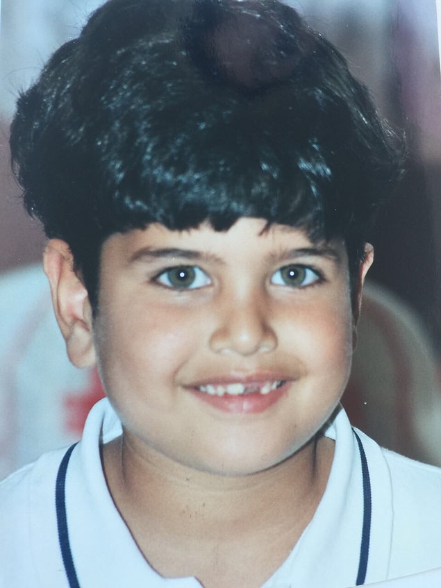 3. "Kırılan dişimin peynir falan yersem geri çıkacağına inandırıldıktan sonra ben."