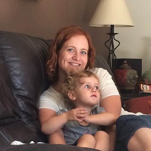 11. Сколько рук вы насчитали на этом фото?