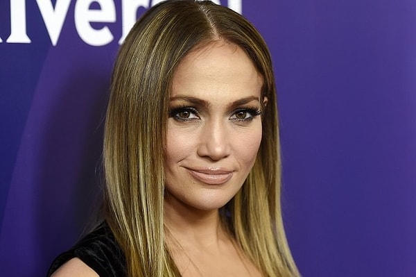 Актриса и певица Дженнифер Лопес стала лидером в этой номинации.