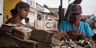 Enflasyonun Tavan Yaptığı Venezuela'nın Değersiz Paralarından Çanta Yapan Sanatçı