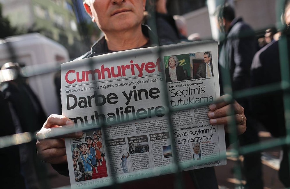 Cumhuriyet Davasında Karar Açıklandı: Gazetecilere Ceza Yağdı