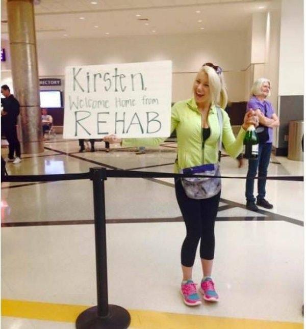 9. "Kirsten, rehabilitasyondan hoş geldin!"