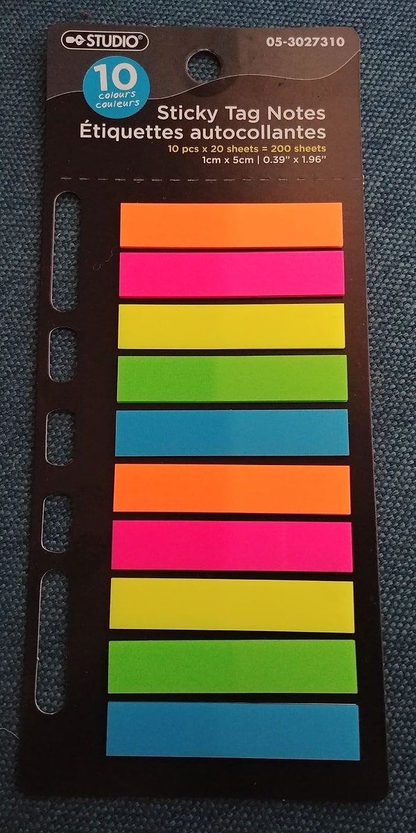 3. На упаковке указано, что там 10 цветов, но в реальности их всего 5.