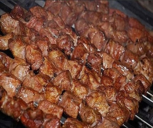 3. Даже если захотите сделать шашлыки, придется изрядно попотеть