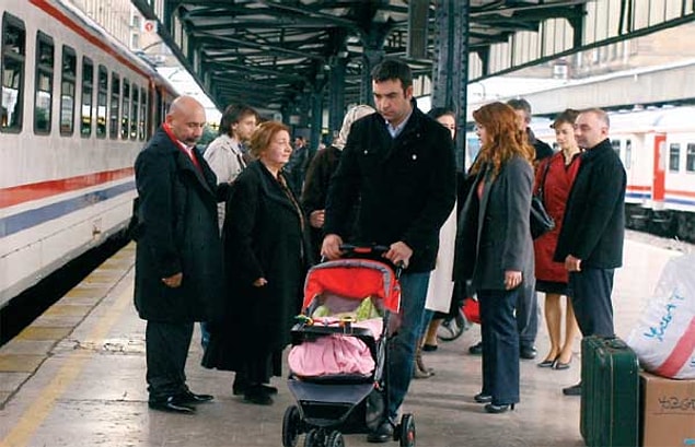 23. Tren garında başlayan hikaye yine tren garında biter!