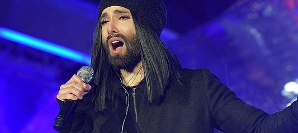 4. Кончита Вурст, австрийский певец