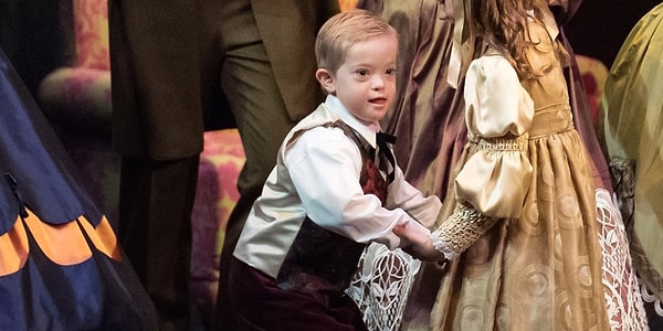 Джек Барлоу, 7-летний мальчик вышел на стену в балете «Щелкунчик» и стал настоящей звездой.