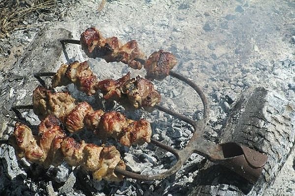 10. ...ни отсутствие мангала...