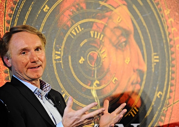 5. "Существует только одна форма инфекции, которая распространяется быстрее, чем вирус. И это — страх"