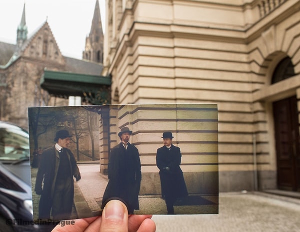 1. "Иллюзионист" (2006). Фильм был снят преимущественно в Праге, но действие происходит в Вене.