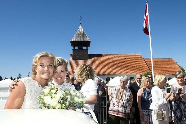 13. Danimarka'da eşcinsel evlilikler 2012 yılında yasal hale getirilmiştir.