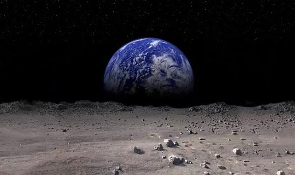 12. Ay, 20 Temmuz 1969 yılında uzaylılar tarafından işgal edilmiştir.
