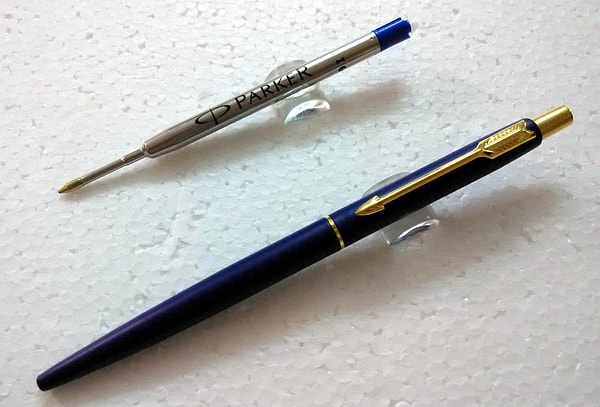 5. Инкофобия - боязнь пишущих ручек: