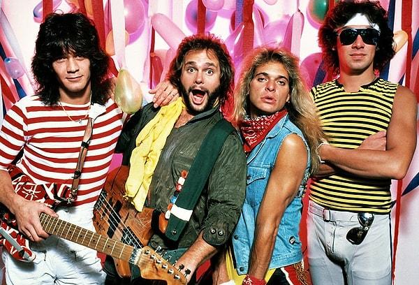1. Amerikan rock grubu Van Halen, organizatörlere gönderilen sözleşmeye kahverengi M&M's'lerin ayıklanmasıyla ilgili garip bir madde ekledi.