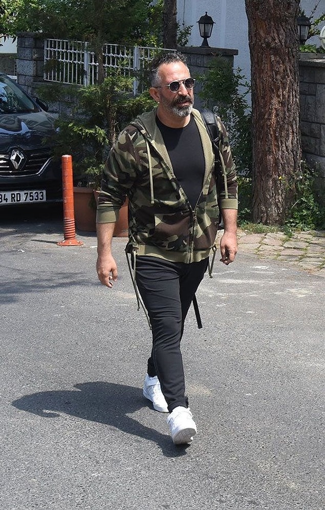 Yılmaz gazetecilerin "Defne Hanım’ın arabası garajınızda. Ne diyeceksiniz?” sorusuna şu cevabı yine kendi tarzıyla şöyle verdi: