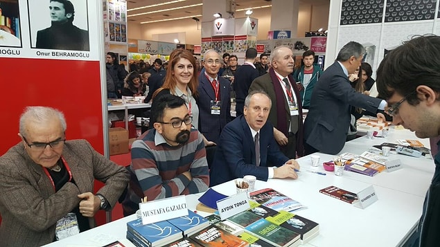 Muharrem İnce’nin, ''Tatank”, “Bu Kaçıncı Kirlenişin Beyaz”, “1 İleri 5 Geri” ve “Buyurun Sayın İnce/Siz Yokken Meclis Sonuna Kadar Çalışıyordu'' adlı 4 kitabı var.