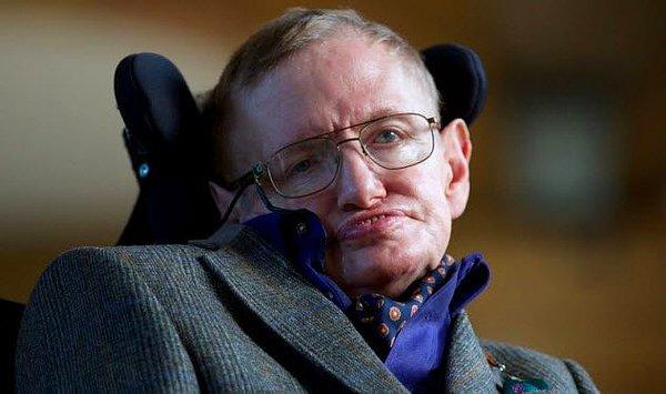 8. Stephen Hawking düzenli bir seks klübü ziyaretçisiydi