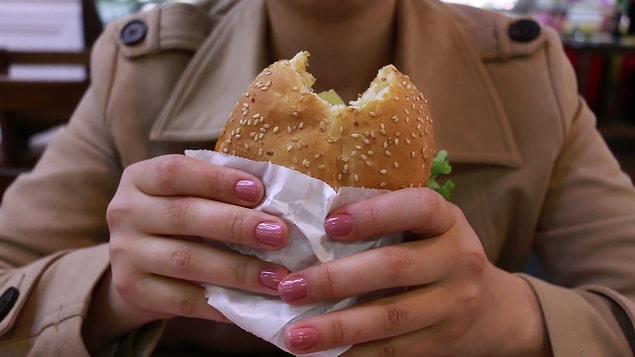 Meyve tüketimi artırılmalı fast food azaltılmalı.