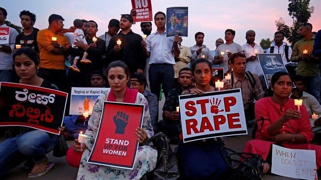Hindistan'da Vahşet: Tecavüz Ettikleri Kızı Diri Diri Yaktılar