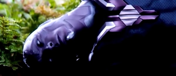 17. И, наконец, Вижен становится светло-серым, почти белым, когда умирает.