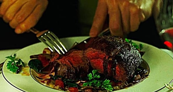 1. Итак, начнём-с! Из какого фильма этот сочный стейк? Подсказка: стейка не существовало в реальности.